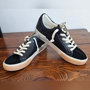 Dolce Vita Womens Distressed Classy Sparkle Sneakers/Shoes Cushioned Size 6 NWOB